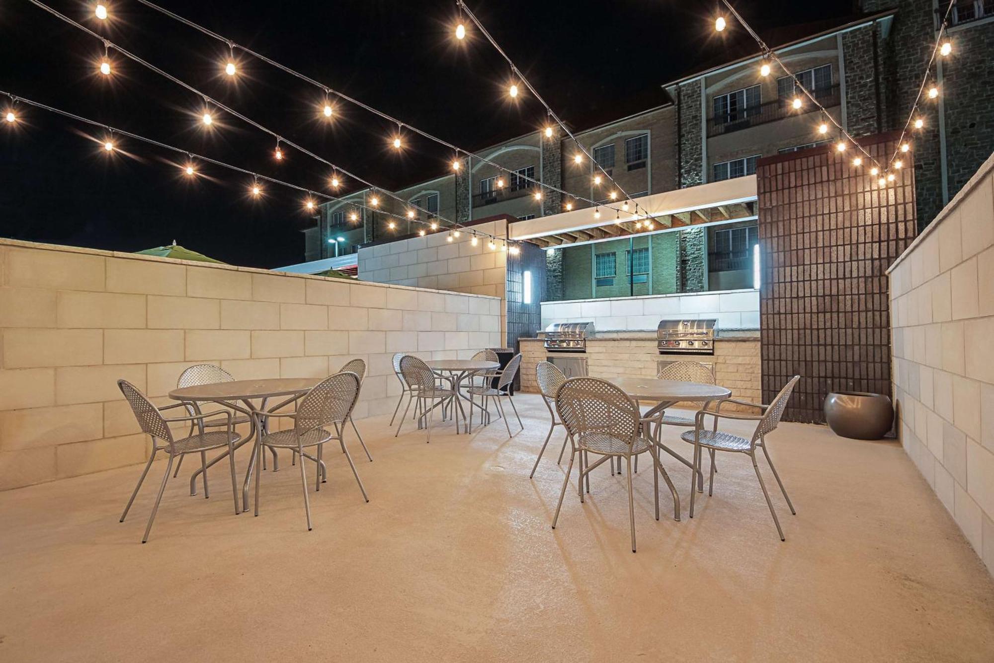 Home2 Suites By Hilton Dallas Grand Prairie Zewnętrze zdjęcie